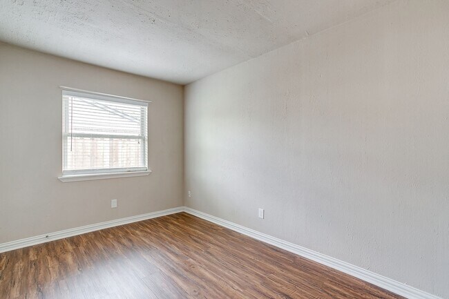 Building Photo - 5316 N Colony Blvd