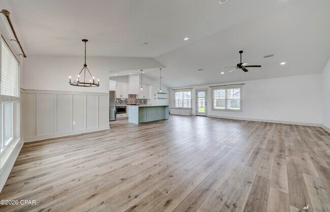 Building Photo - 3800 Redbud Wy