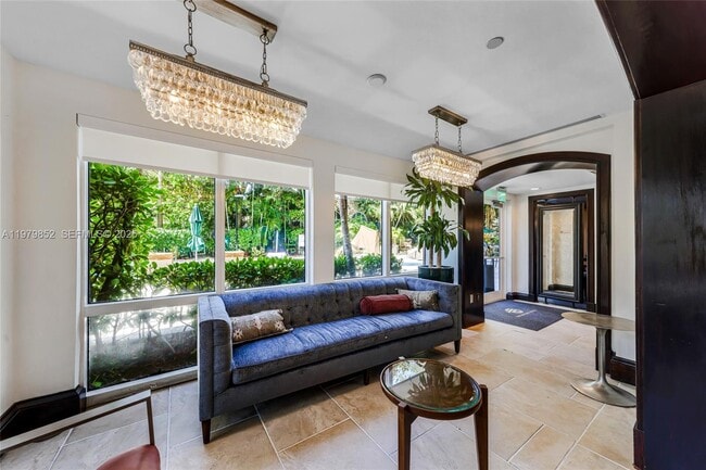 Building Photo - 2951 S Bayshore Dr