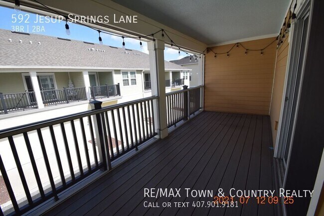 Building Photo - 592 Jesup Springs Ln