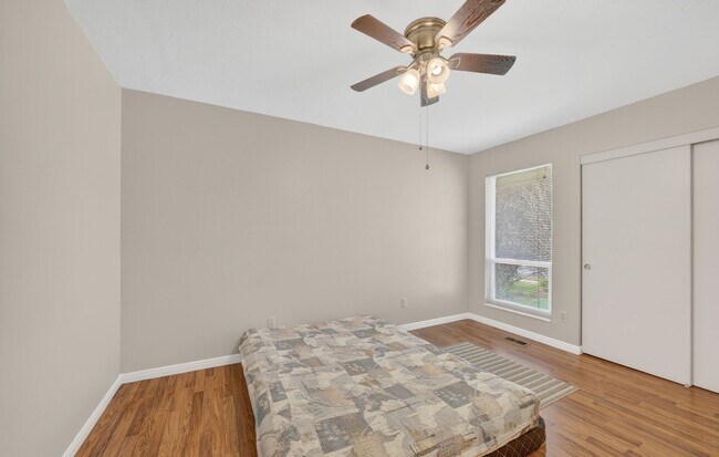 Building Photo - 1788 E Tramway Dr