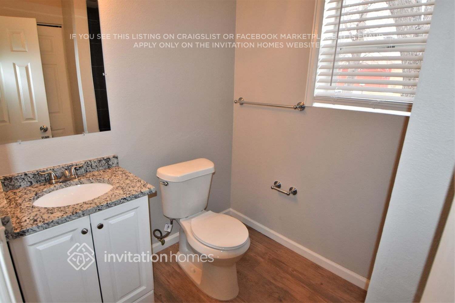 Building Photo - 16533 E Wyoming Dr