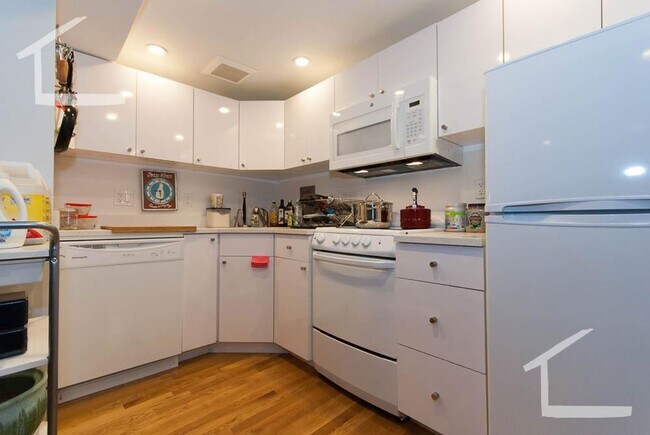Primary Photo - 1-bed on GL-B SEPT