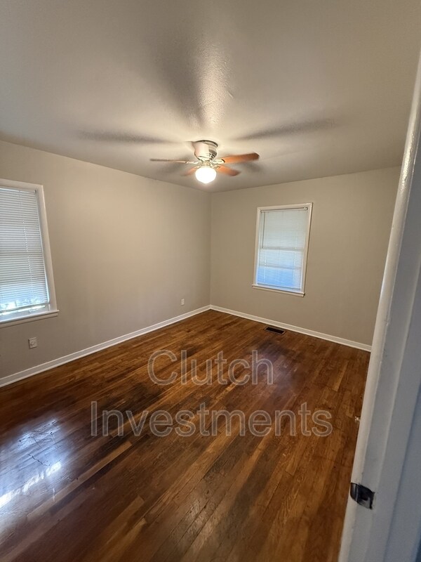Building Photo - 4112 Truman Ave