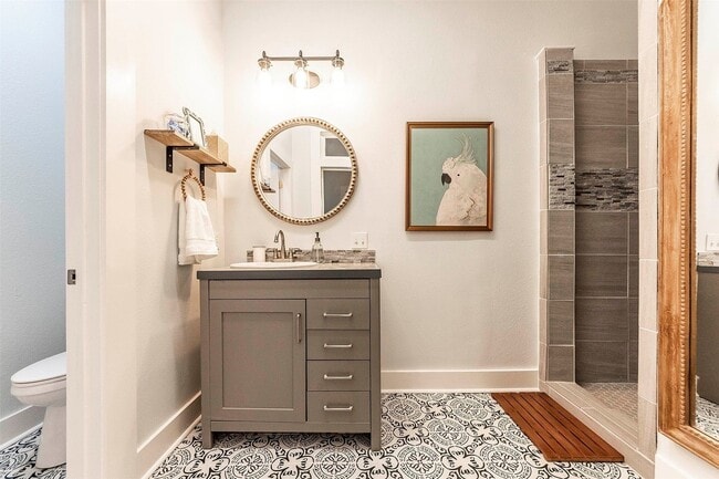 Building Photo - 2021 Avenue O 1/2