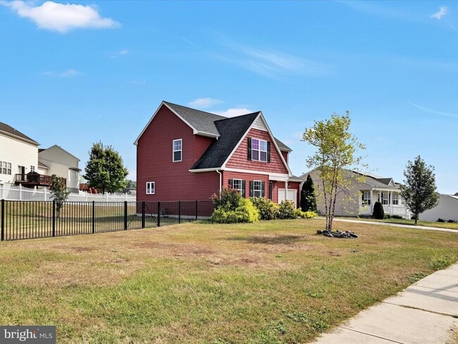 Building Photo - 87 Farm House Ln