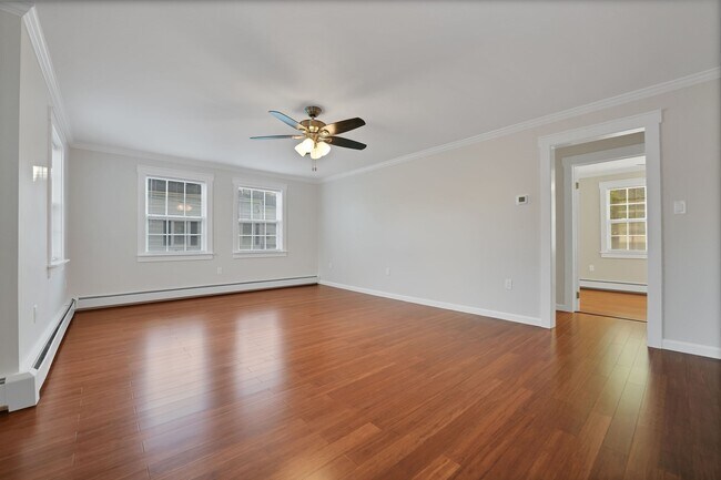 Building Photo - 245 Wareham Rd