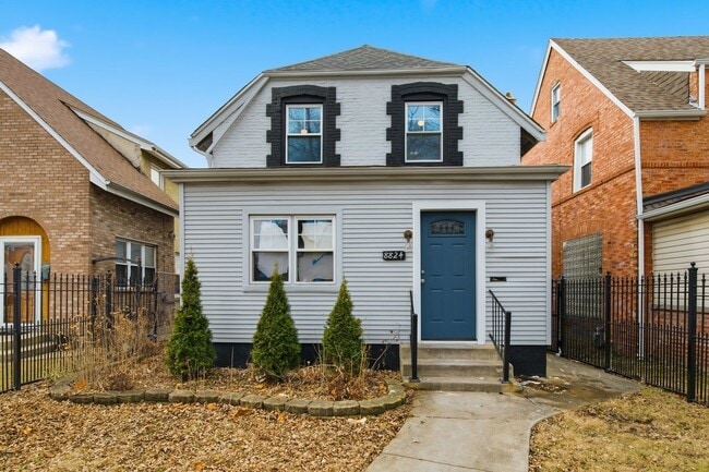 Building Photo - 8824 S Wabash Ave