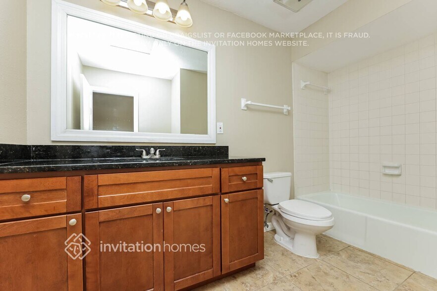 Building Photo - 5208 Cumberland Dr