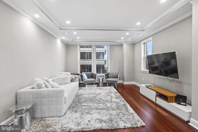 Building Photo - 1901 Walnut St