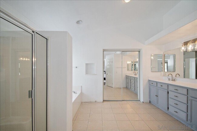 Building Photo - 39513 St Honore Dr