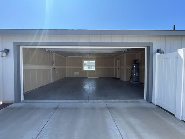 Building Photo - 1586 Meriwether Ave