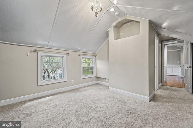 Building Photo - 4 High St