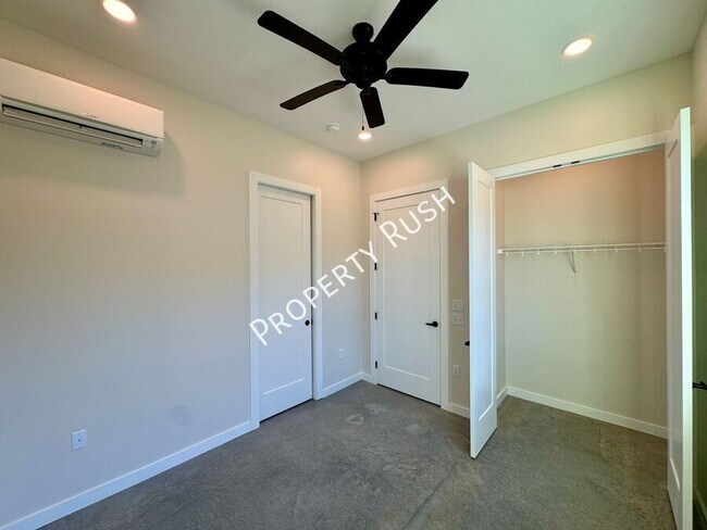 Building Photo - 1857 Zeta Way