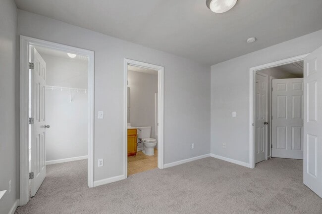 Building Photo - Beautiful Townhome in Antioch