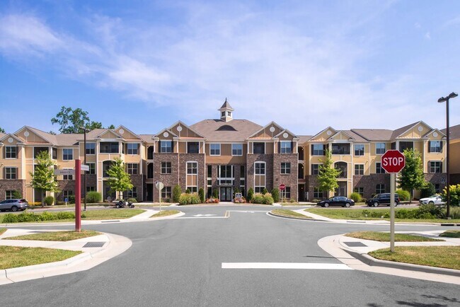 Building Photo - 12831 Hopewell Ave