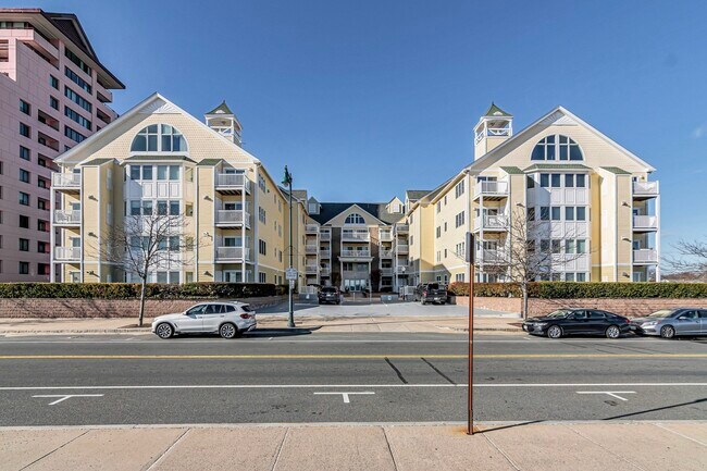 Building Photo - 360 Revere Beach Blvd