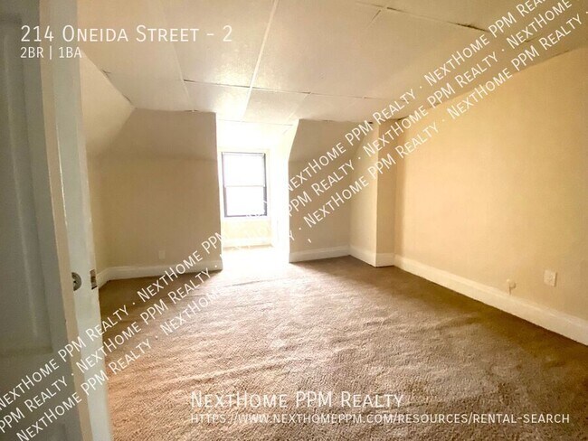 Building Photo - 214 Oneida St