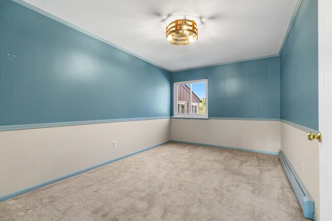 Building Photo - 25352 Potomac Dr