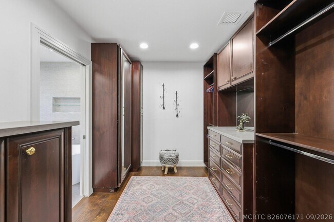 Building Photo - 2835 Polo Island Dr