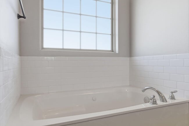 Building Photo - 205 E Lapis St