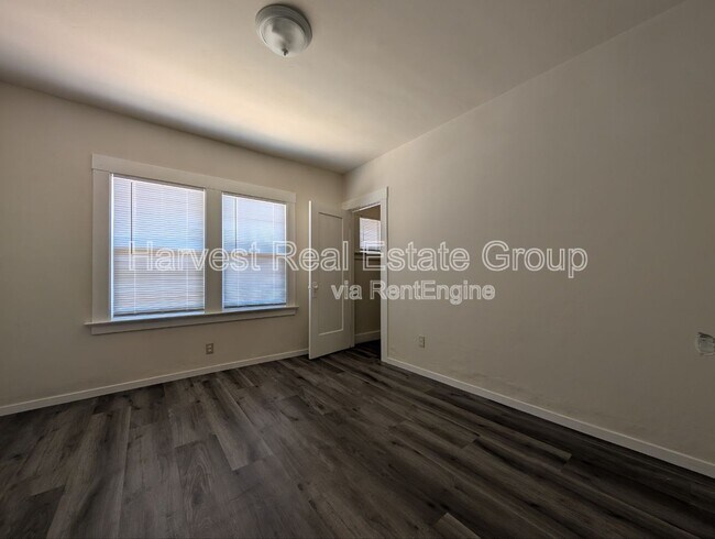 Building Photo - 5932 Morse Dr