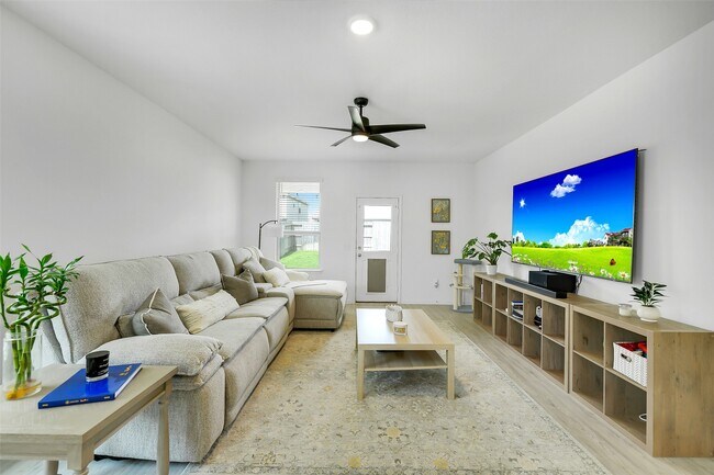 Building Photo - 16910 Elm Grove Road