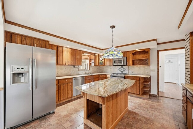 Building Photo - 11 Berry St