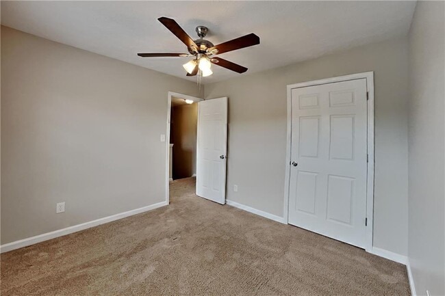 Building Photo - 2447 Moultrie Ct