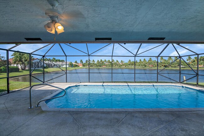 Building Photo - 5625 Aspen Ridge Cir