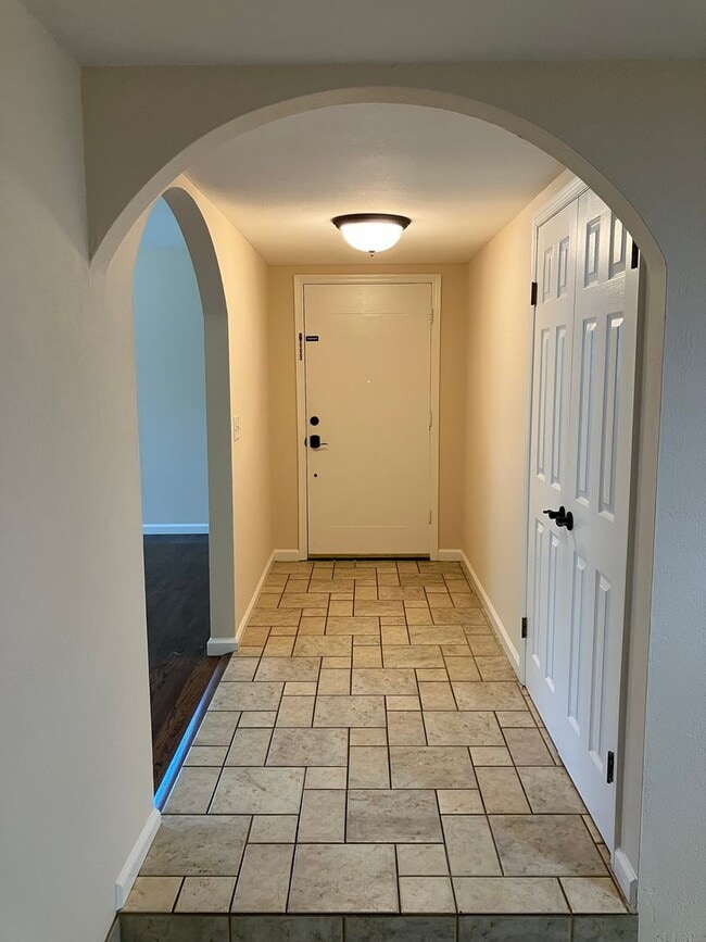 Building Photo - 4 bedroom Blossom Valley home near Kaiser ...