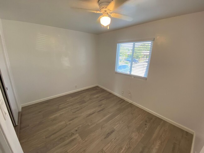 Building Photo - Charming 3-Bedroom Home in Paramount – Ful...