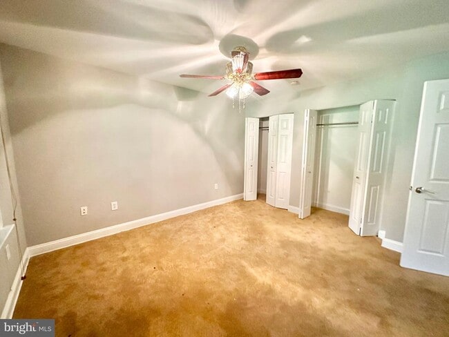 Building Photo - 9 Beechwood Ave