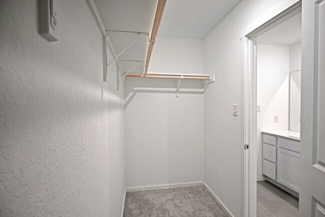 Building Photo - 14709 Mudstone St