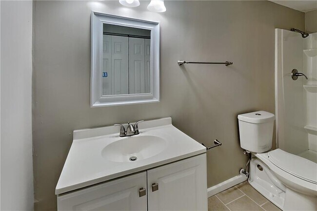 Building Photo - 1341 Rhododendron Dr NW