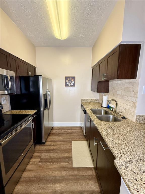 Building Photo - 600 Garson Dr NE