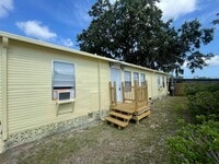 Building Photo - Fully Renovated 2Bed/1Bath Mobile Home for Rent! Bradenton, FL