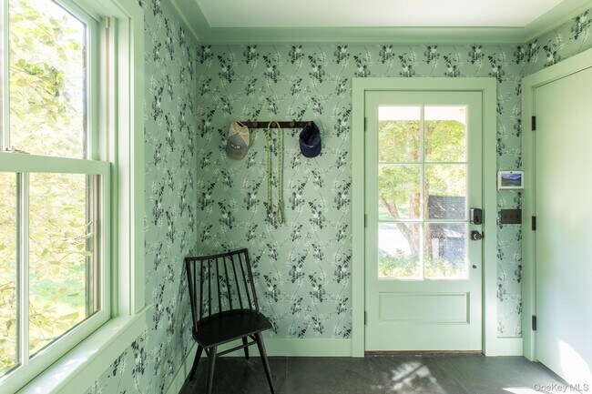 Building Photo - 4-6 Old Primrose Hill Rd