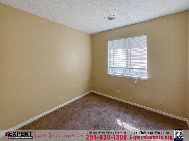 Building Photo - 2307 Lazy Ridge Dr
