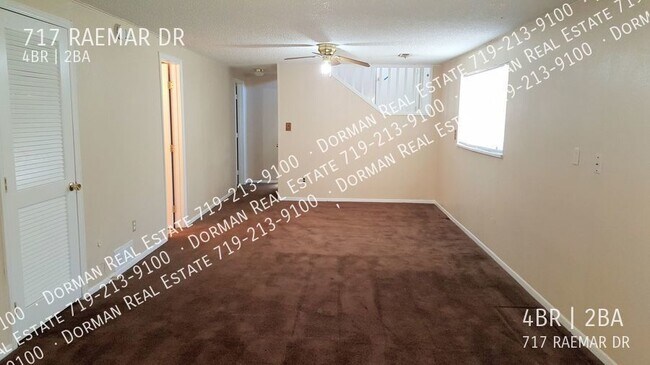Building Photo - 717 Raemar Dr