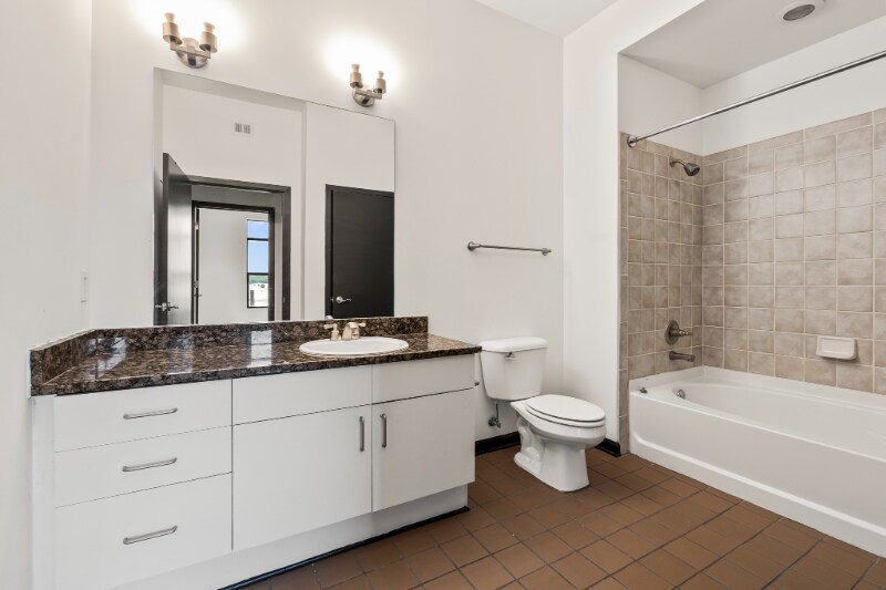 Building Photo - 5300 Peachtree Rd