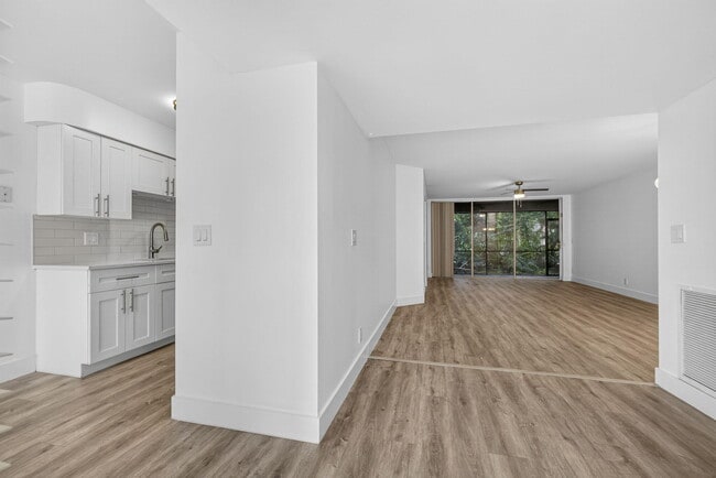 Building Photo - 9746 Nickels Blvd