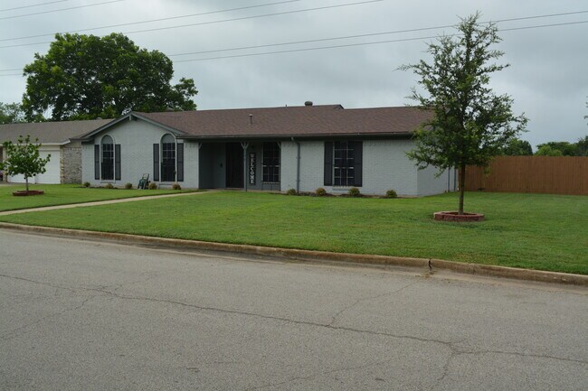 Building Photo - 3100 Valley Forge Trail