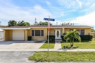 Building Photo - 1302 W Broward St