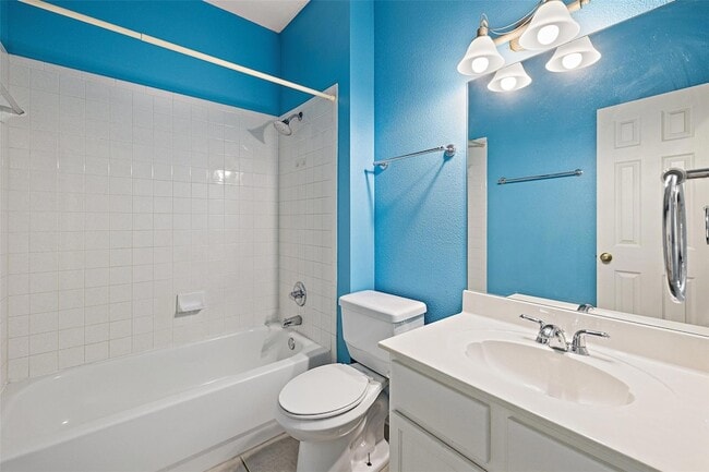 Building Photo - 1301 S Quinlan Park Rd