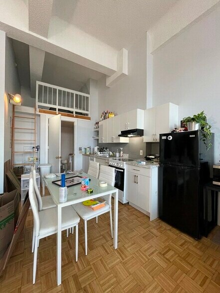 Primary Photo - 70 Brookline Ave