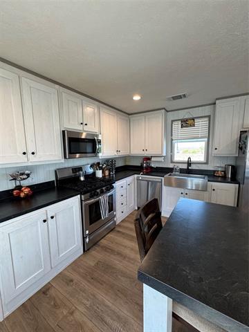 Building Photo - 4435 Hayter Rd