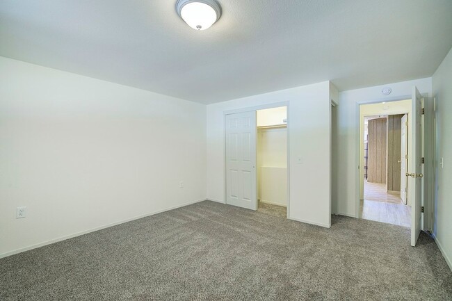 Building Photo - 3Bd/1.75Ba Edmonds House