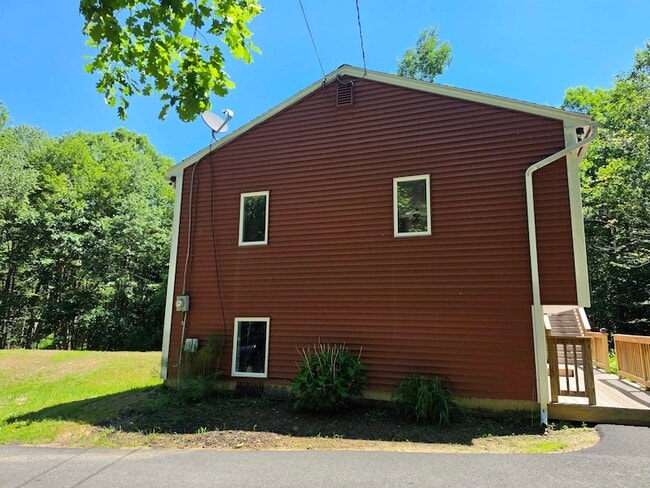 Building Photo - 1890 Franklin Pierce Hwy