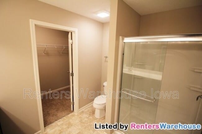 Building Photo - 9155 Coneflower Dr